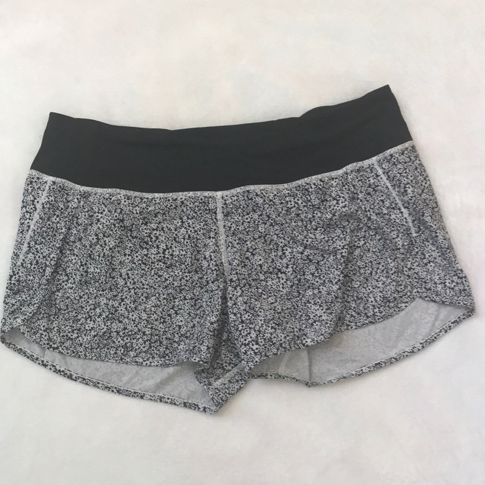 Very lightly worn Lululemon Speed-up 2.5 inch